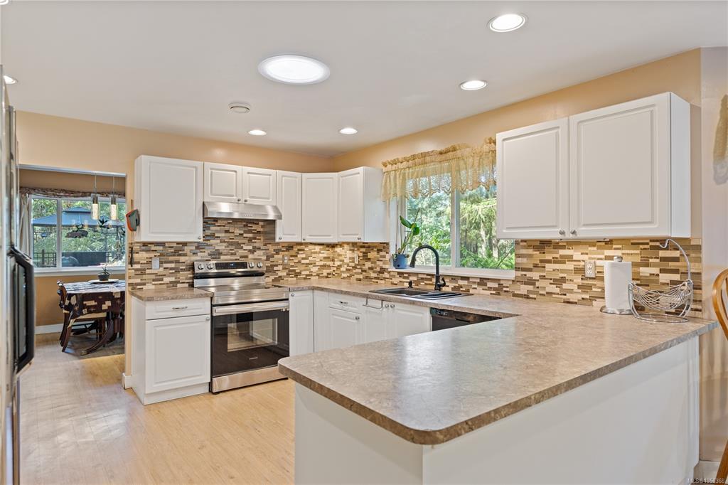 Fourth View of 661 Millstream Lake Rd, Highlands, BC, V9B 6E9