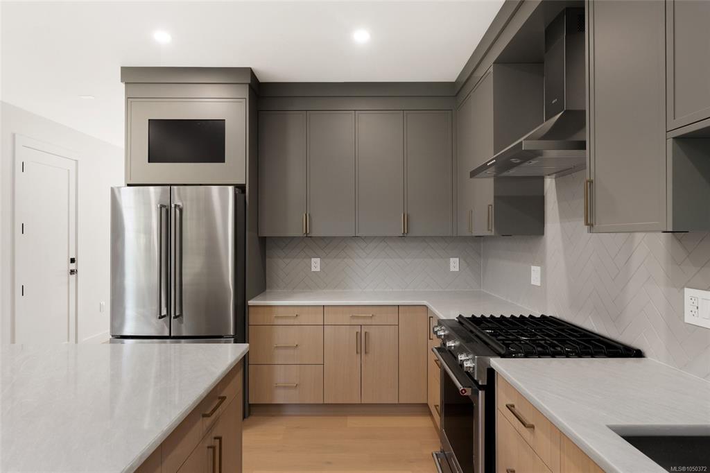 Fifth View of 2294 Gail Pl, Sidney, BC, V8L 2S2