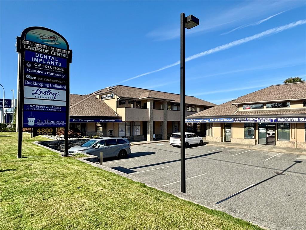 Third View of 4800 Island Hwy N, Nanaimo, BC, V9T 1W6