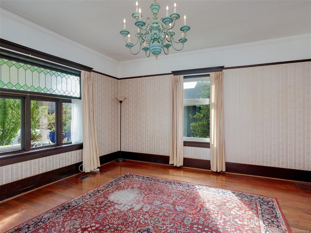 Fourth View of 1956 Ashgrove St, Victoria, BC, V8R 4N7