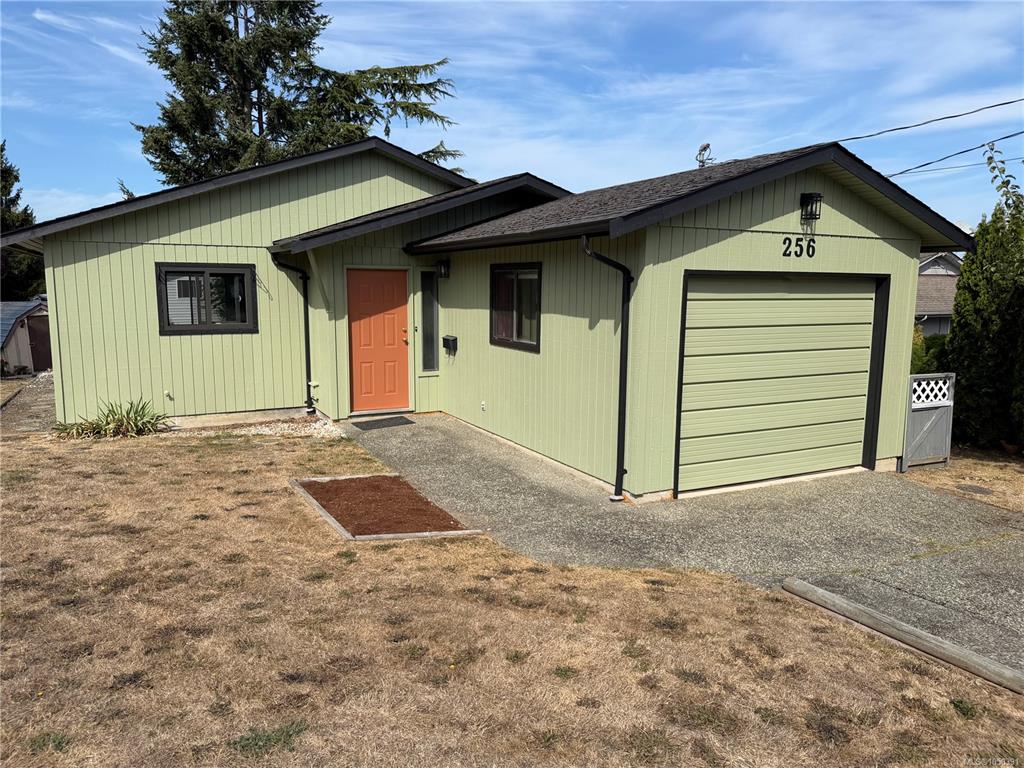 Second View of 256 Ardenlea Pl, View Royal, BC, V9B 5P3