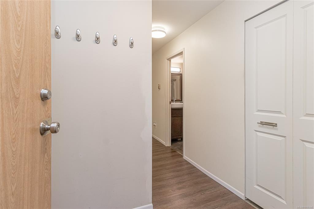 Third View of 3185 Barons Rd, Sherwood Manor, Nanaimo, BC, V9T 5T3
