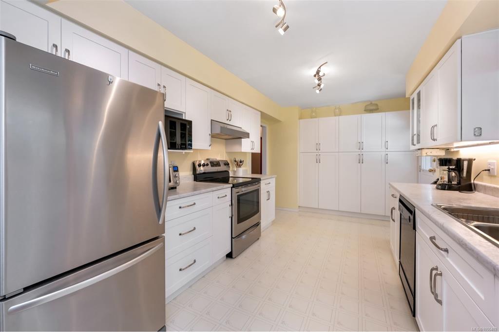 Fifth View of 3060 George St, Duncan, BC, V9L 2B2
