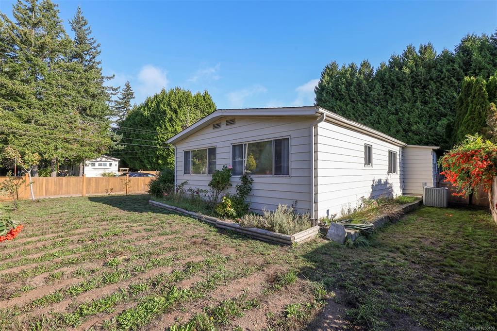 Third View of 2205 4th St E, Courtenay, BC, V9N 7L9