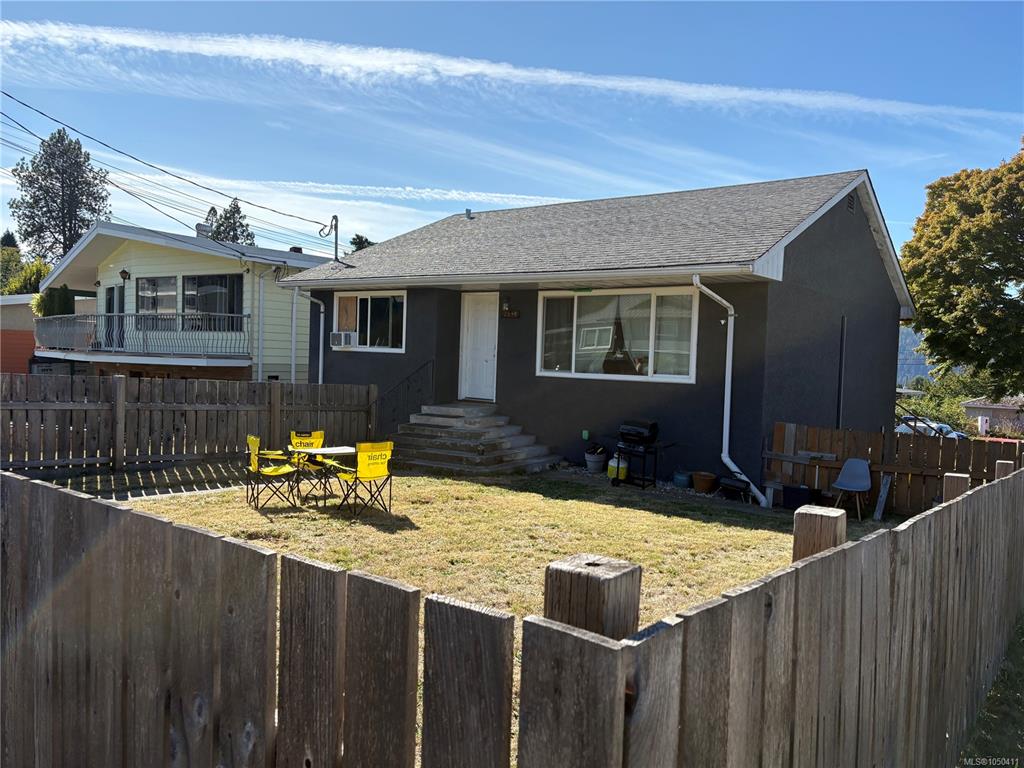 2646 12 Th Ave, 1050411, BC,