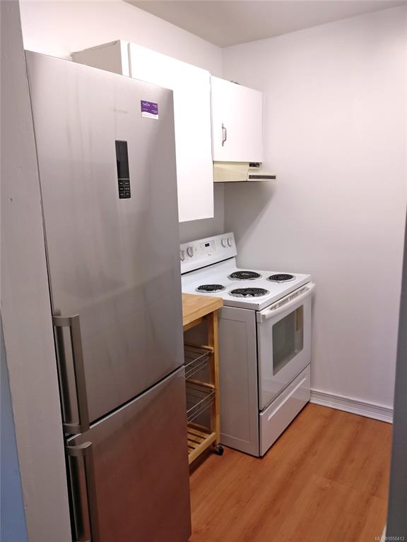 Fourth View of 900 Tolmie Ave, Victoria, BC, V8X 3W6