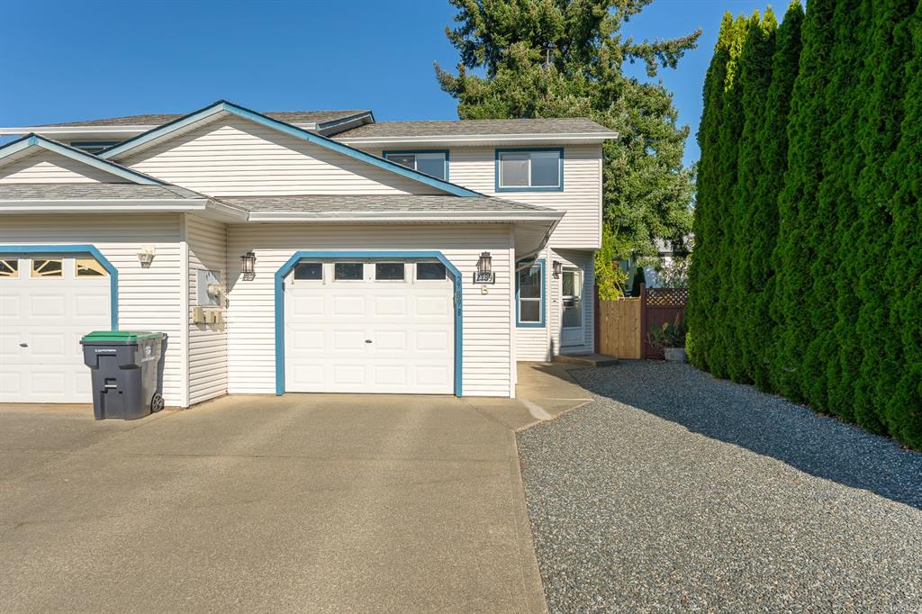 2789 Myra Pl, 1050422, BC,