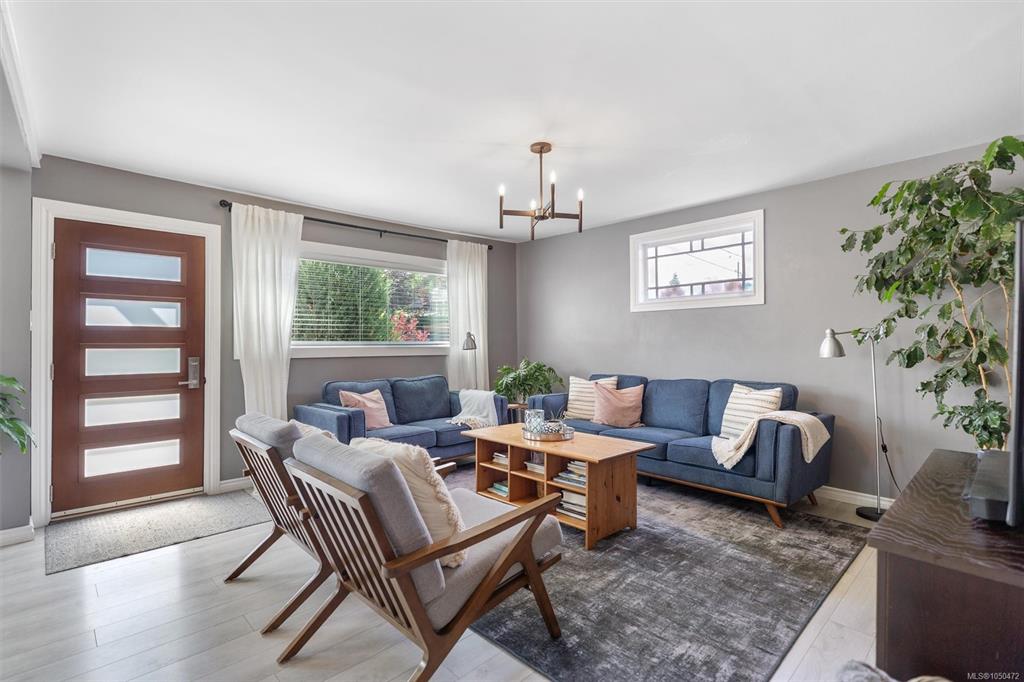 Third View of 3054 Millgrove St, Saanich, BC, V9A 1X5