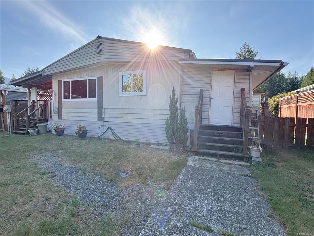 Third View of 603 Conuma Dr, Gold River, BC, V0P 1G0