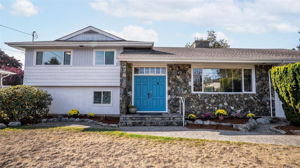 Third View of 1857 Hillcrest Ave, Saanich, BC, V8N 2R7