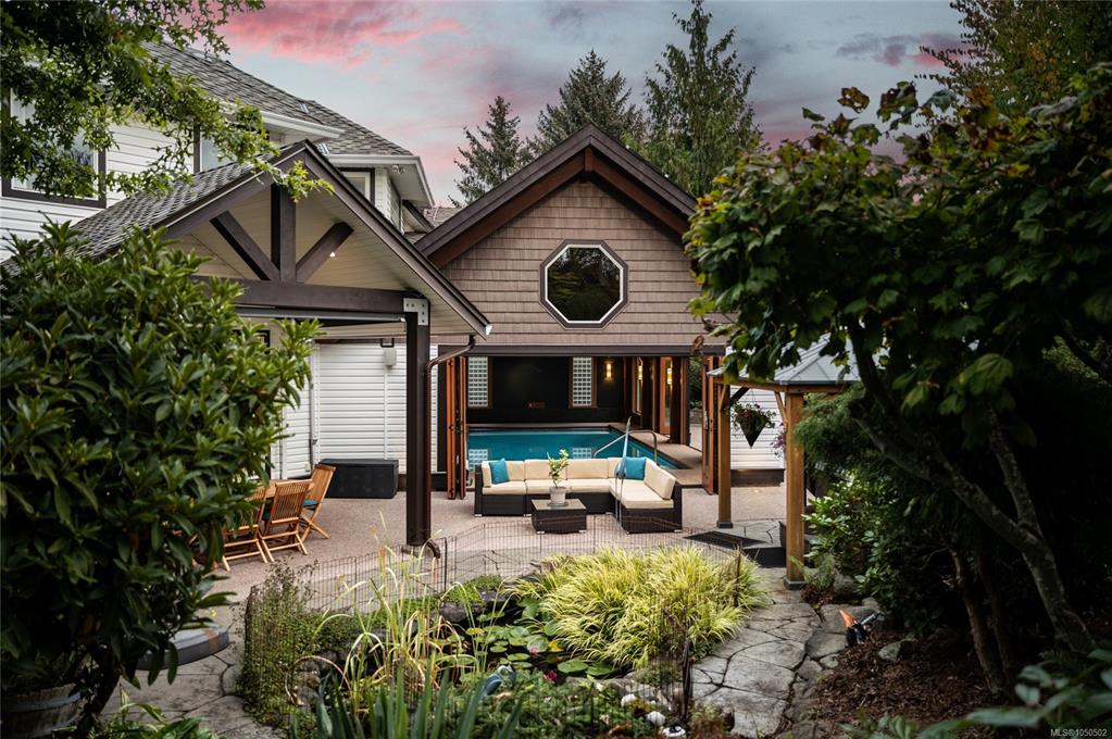 Fourth View of 677 Windsor Pl, Campbell River, BC, V9W 7Y6