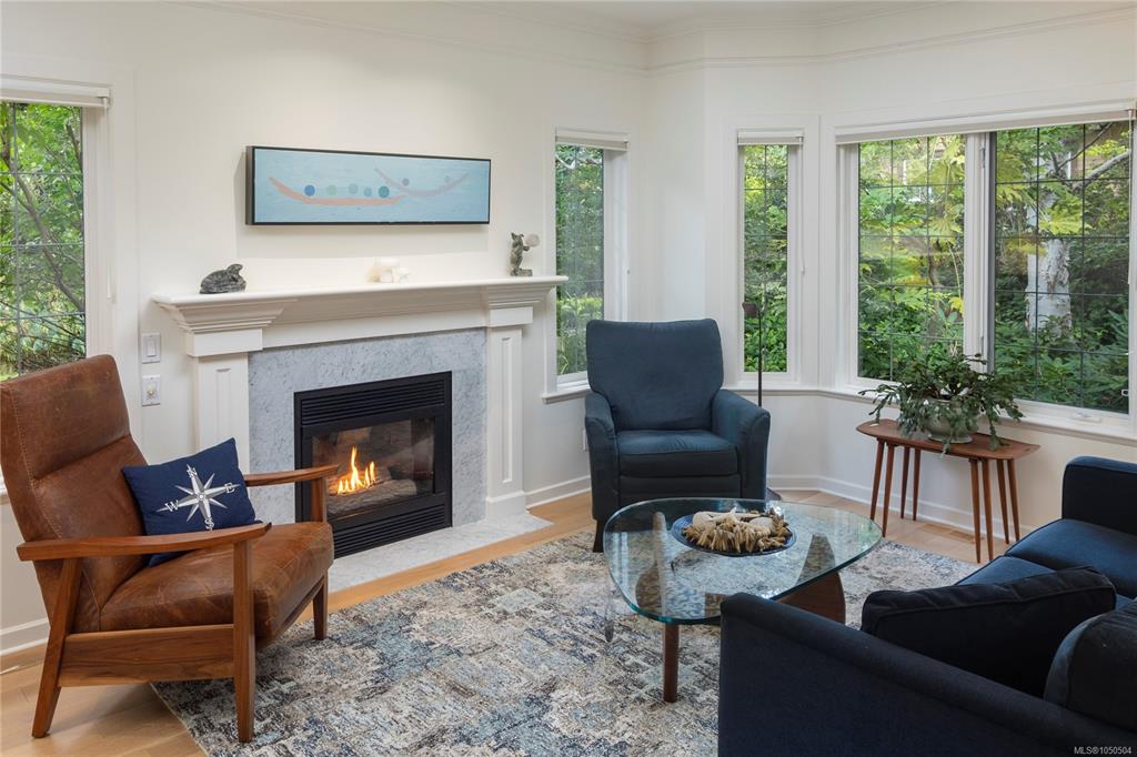 Third View of 1880 Chandler Ave, Victoria, BC, V8S 1N8