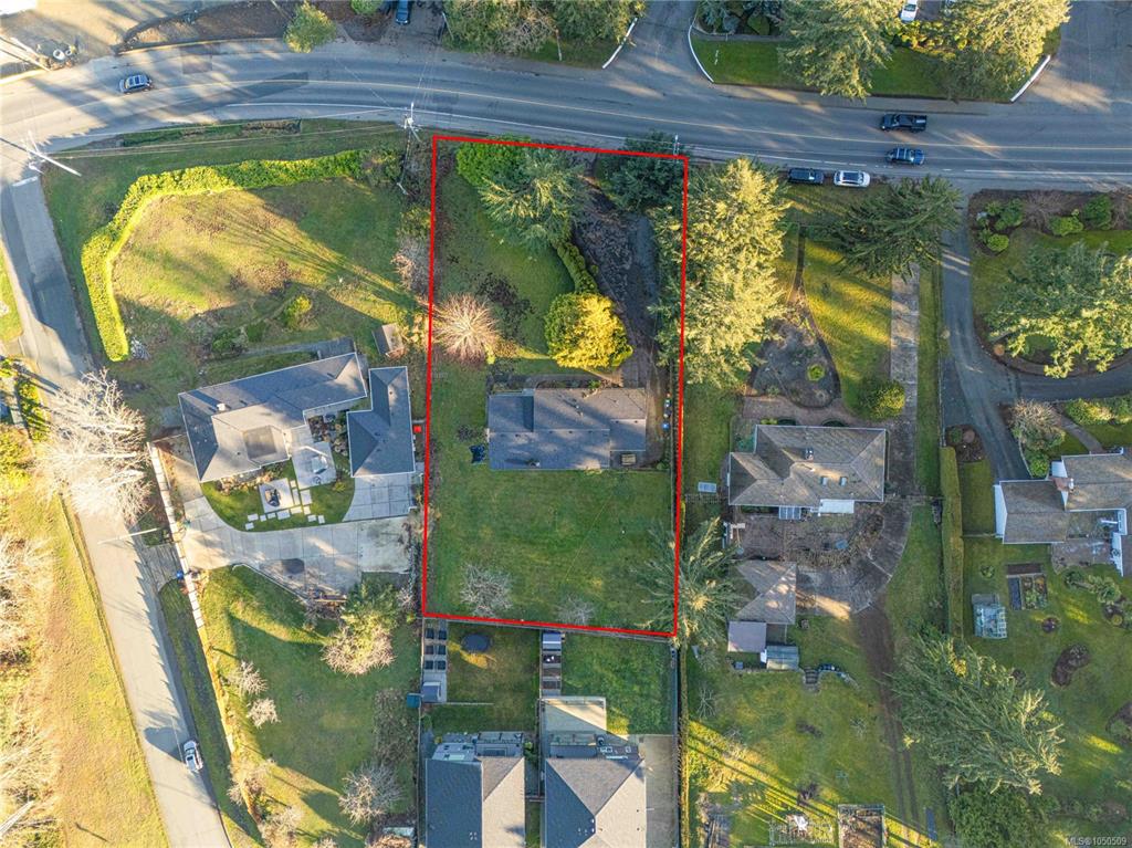 Third View of 2555 Departure Bay Rd, Nanaimo, BC, V9S 3W2