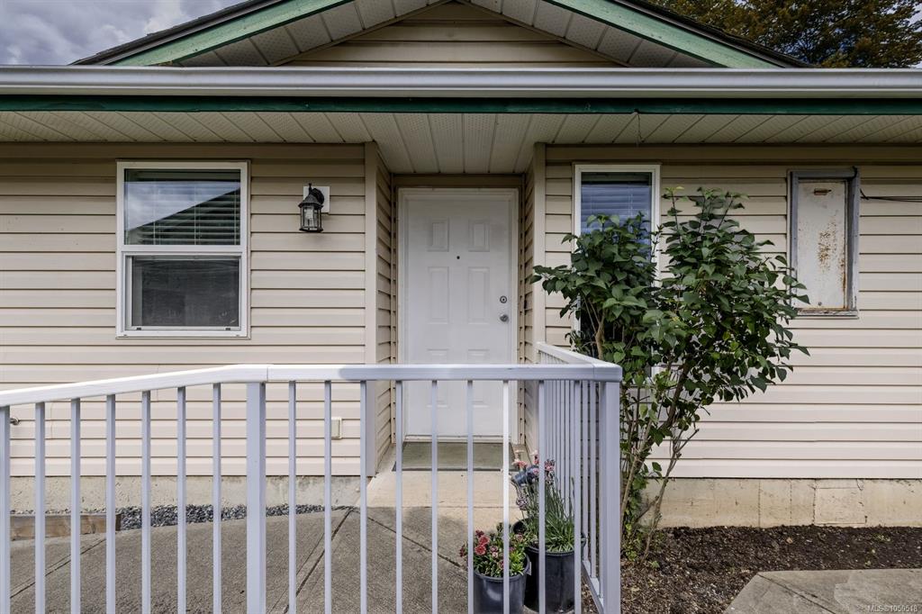 Third View of 450 Gail Pl, Gail Place, Nanaimo, BC, V9R 5W4