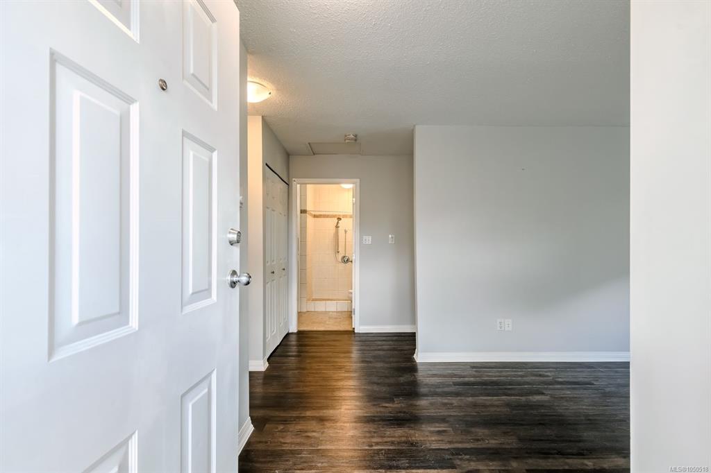 Fourth View of 450 Gail Pl, Gail Place, Nanaimo, BC, V9R 5W4