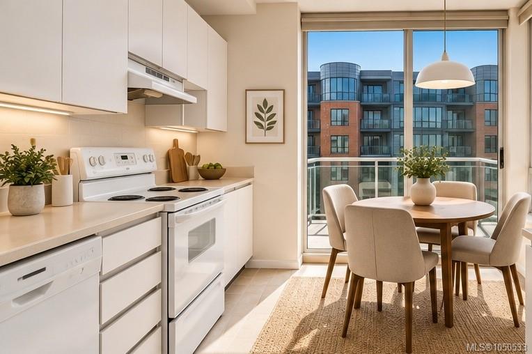 Fifth View of 1020 View St, Victoria, BC, V8V 4Y4