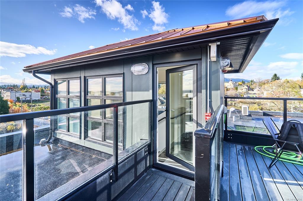 Fifth View of 45 Haliburton St, Nanaimo, BC, V9R 4V6