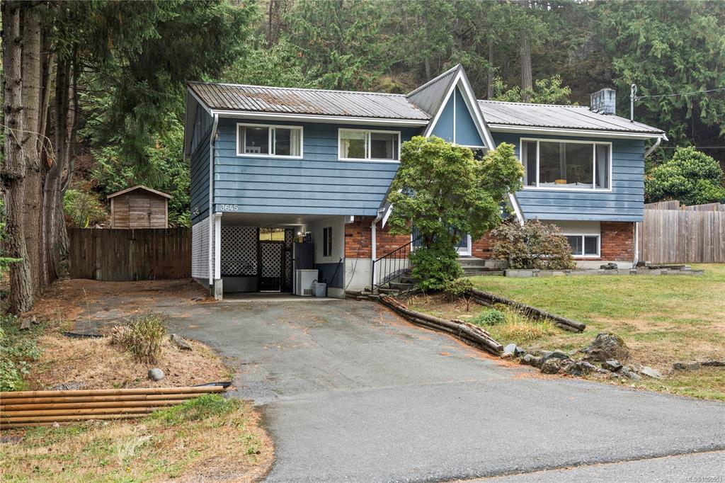 Third View of 3645 Sunrise Pl, Nanaimo, BC, V9T 2S7