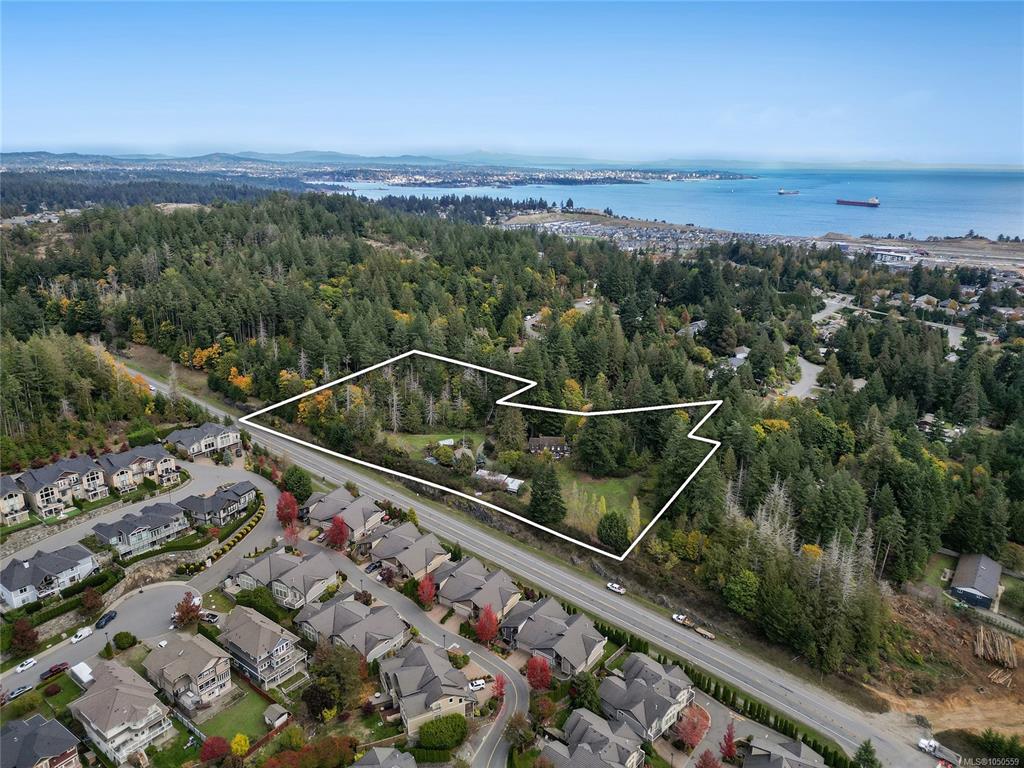 Second View of 567 Windthrop Rd, Colwood, BC, V9C 3B6