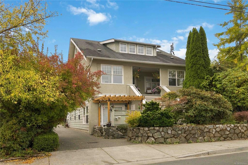 Second View of 1353 Grant St, Victoria, BC, V8R 1M2