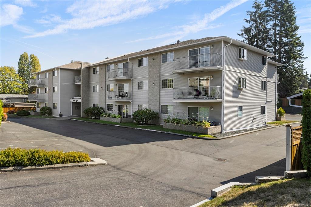 Third View of 266 Hirst Ave W, Emden House, Parksville, BC, V9P 2K9