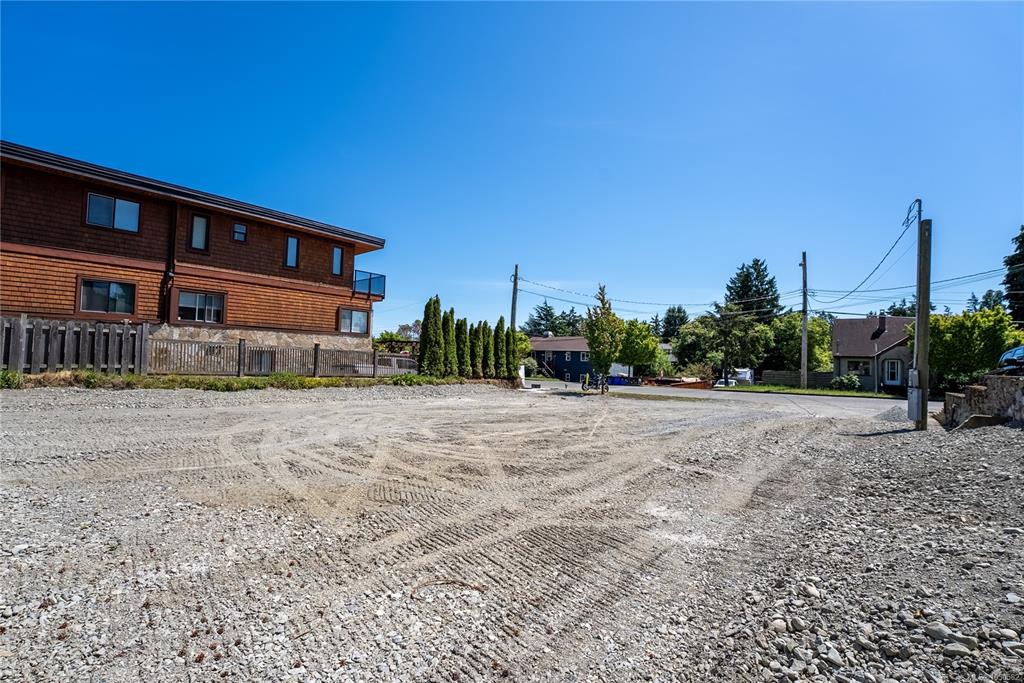 Fifth View of 914 Mcnaughton Ave, Esquimalt, BC, V9A 4H1