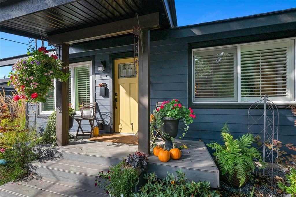 4826 West Saanich Rd, 1050583, BC,