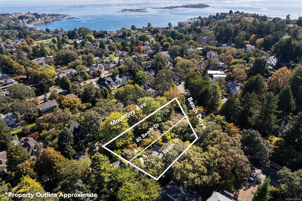 Third View of 30 Beach Dr, Oak Bay, BC, V8S 2L2