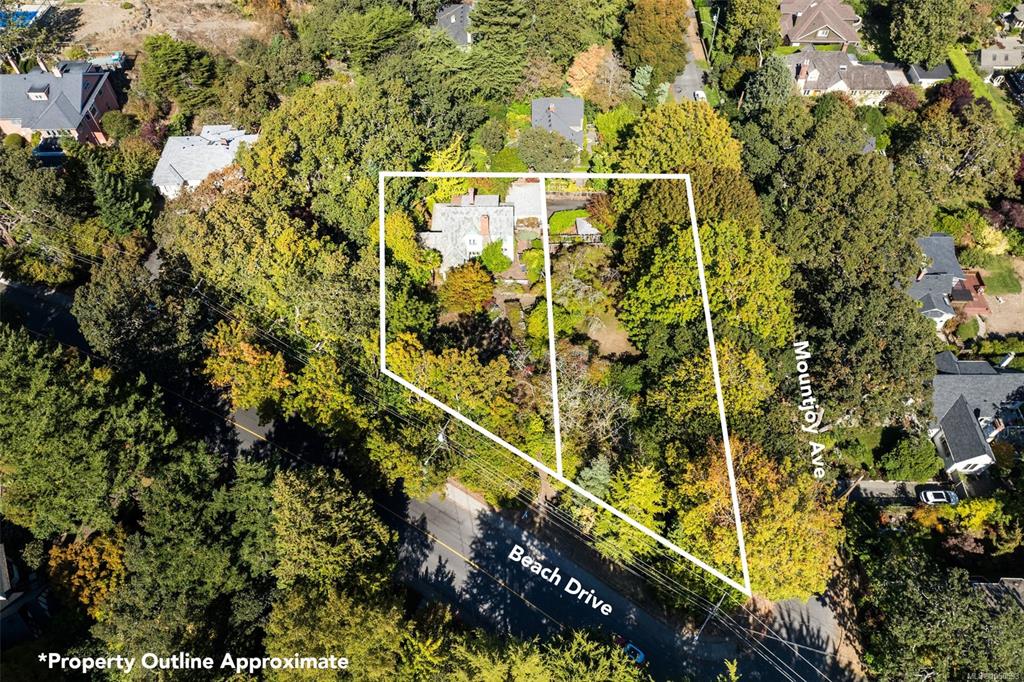 Fourth View of 30 Beach Dr, Oak Bay, BC, V8S 2L2