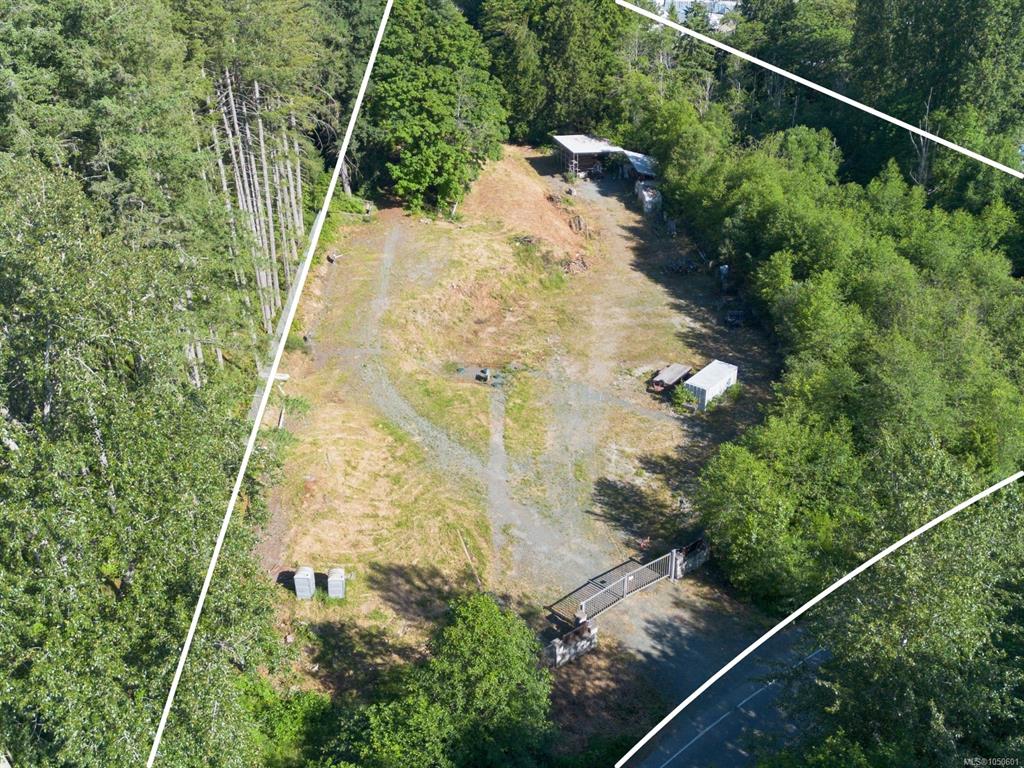 Third View of 10844 Westdowne Rd, Ladysmith, BC, V9G 1X5