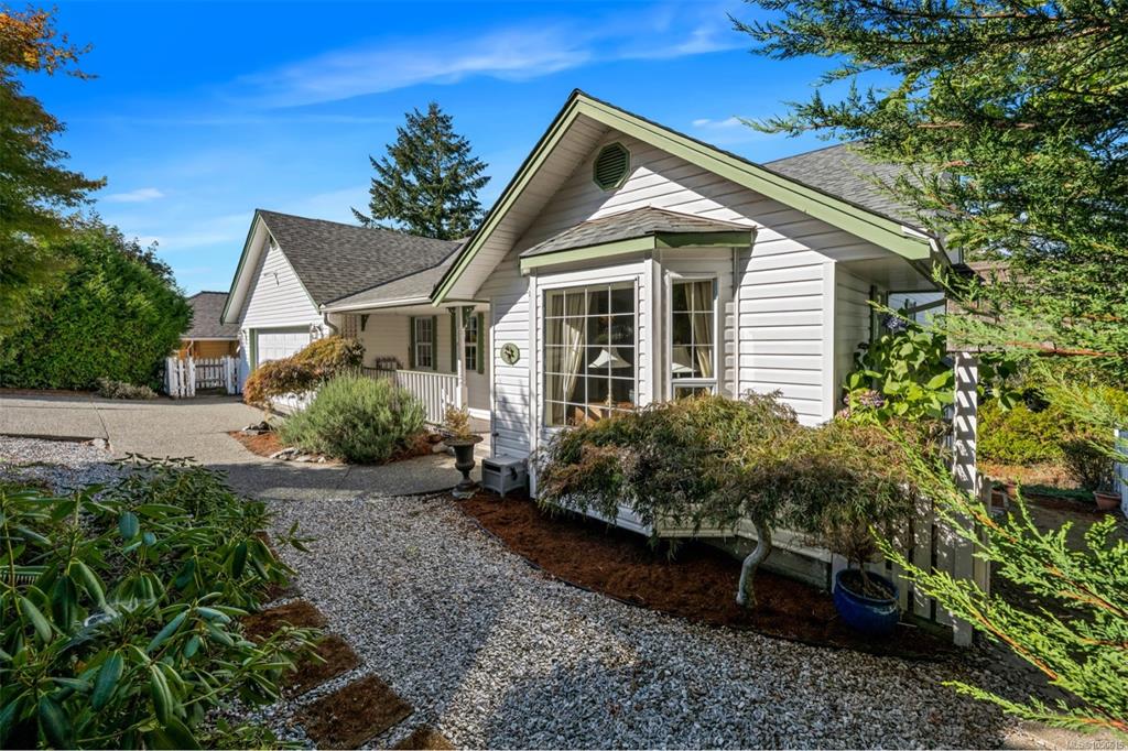 Third View of 1487 Thomson Terr, Duncan, BC, V9L 5P9