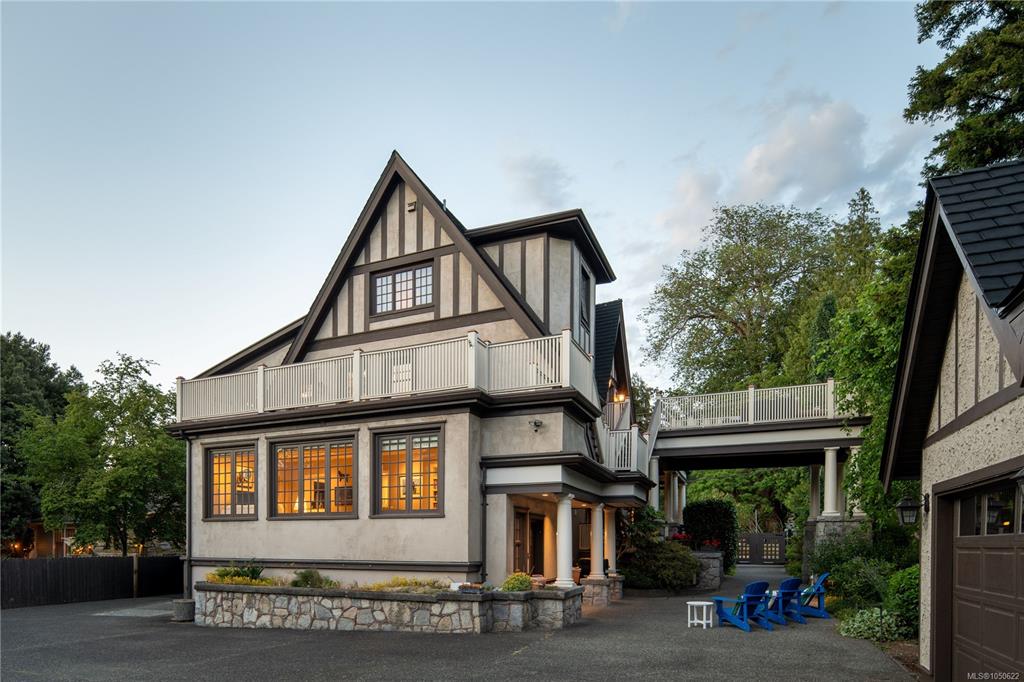 Fourth View of 1030 St Charles St, Victoria, BC, V8S 3P6