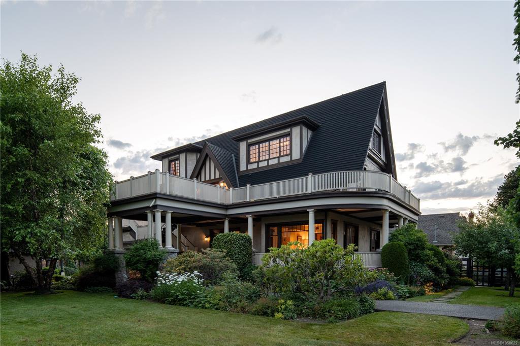 Fifth View of 1030 St Charles St, Victoria, BC, V8S 3P6