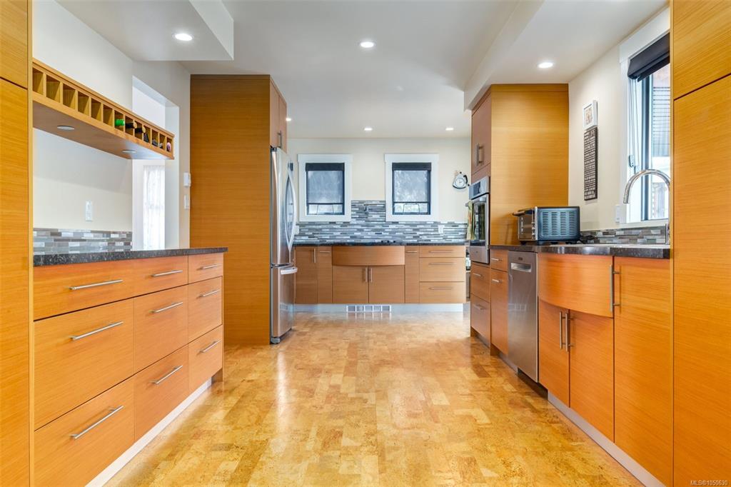 Fourth View of 10870 Olsen Rd, Saltair, BC, V9G 1Z8