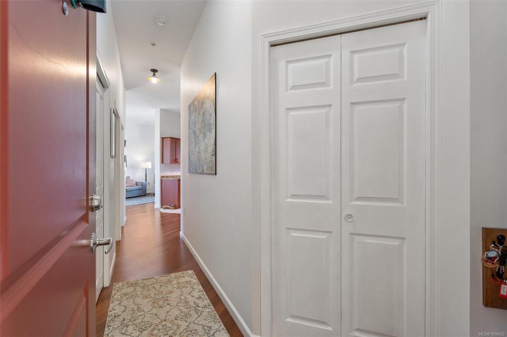 Fifth View of 663 Goldstream Ave, McConnell Place West, Langford, BC, V9B 2W8