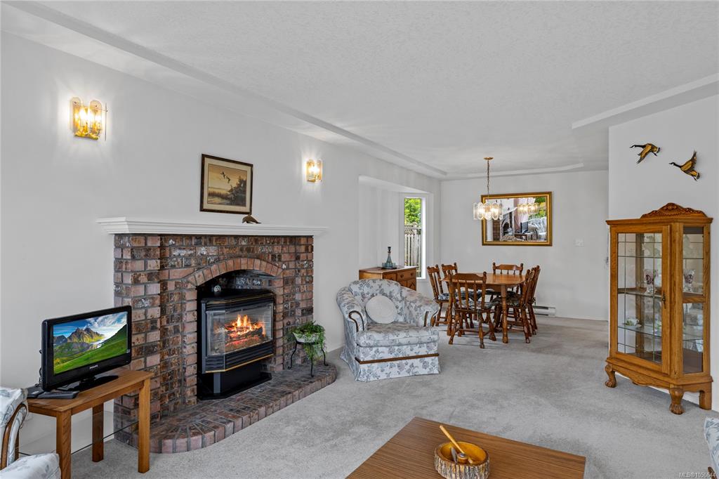 Fifth View of 464 Quatsino Rd, QUALICUM WOODS, Qualicum Beach, BC, V9K 1B5