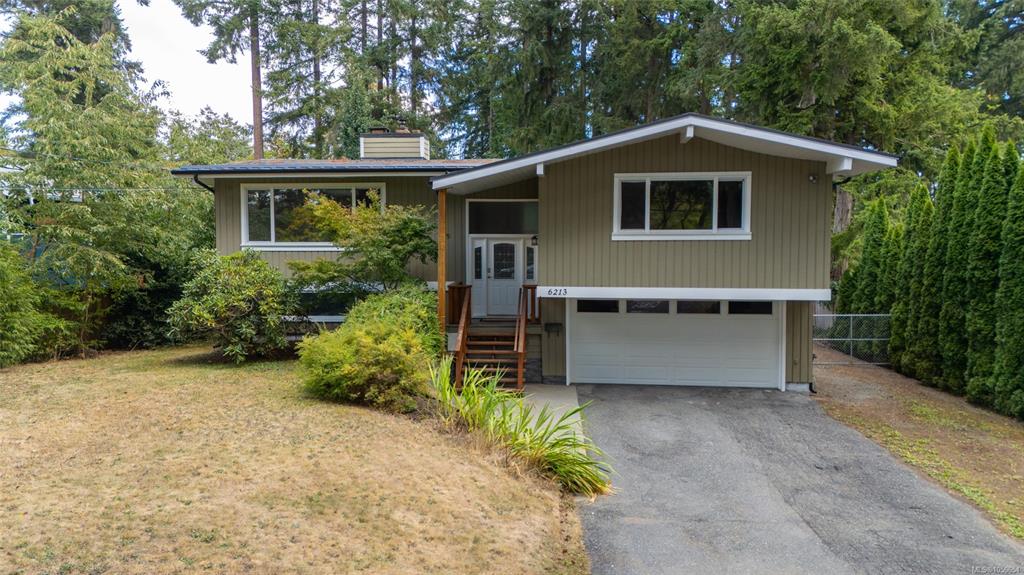 Second View of 6213 Lakes Rd, Duncan, BC, V9L 4J8