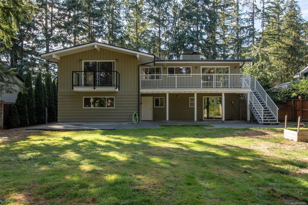 Third View of 6213 Lakes Rd, Duncan, BC, V9L 4J8