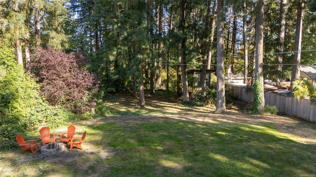 Fourth View of 6213 Lakes Rd, Duncan, BC, V9L 4J8