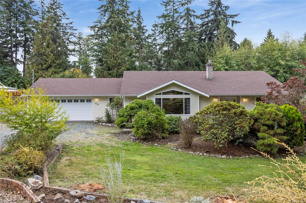 1730 Sangster Cres, 1050657, BC,