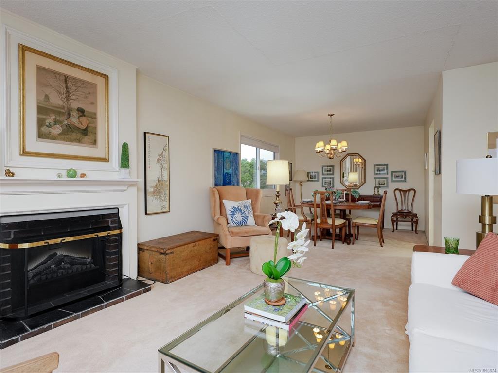 Third View of 1019 Mcclure St, Victoria, BC, V8V 3G1