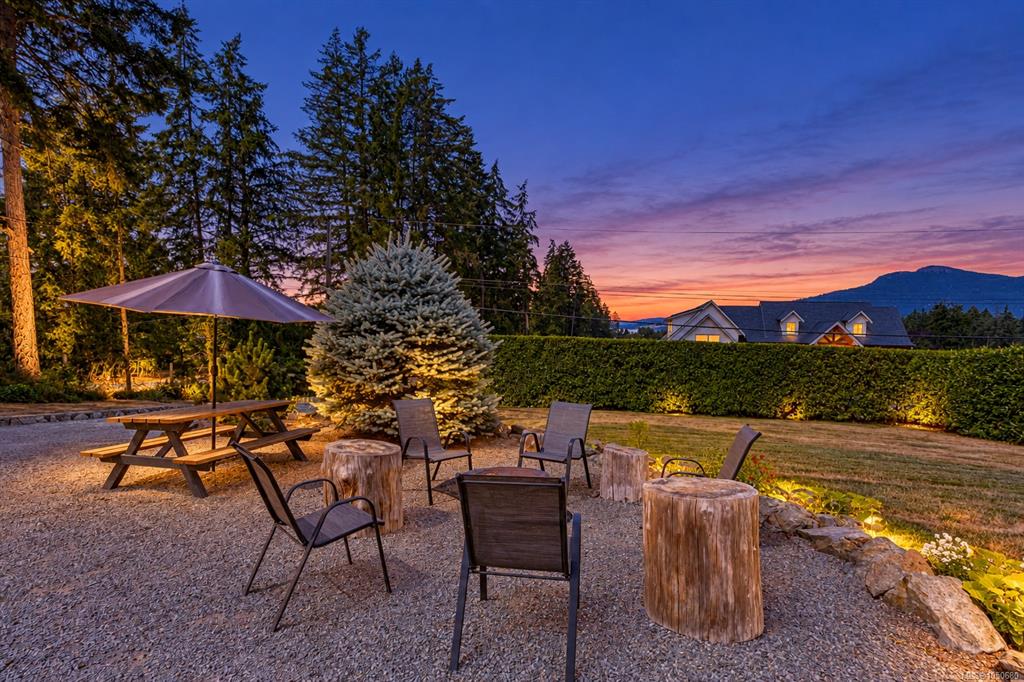 Third View of 6535 Wicks Rd, Duncan, BC, V9L 5V2