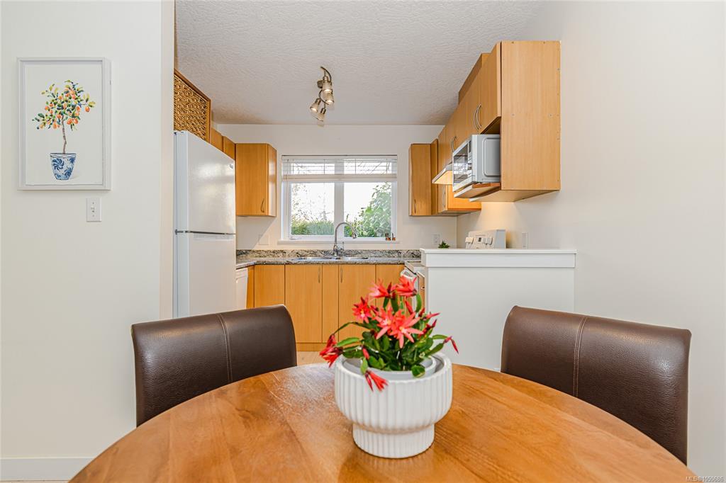 Fourth View of 3180 Albina St, Tillicum, Saanich, BC, V9A 1Z5