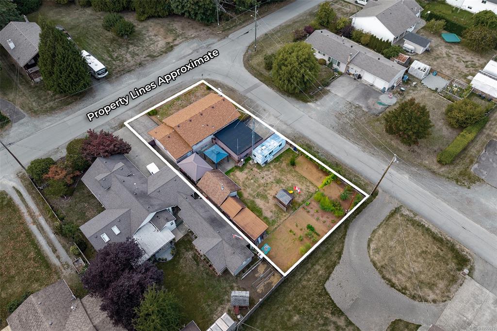Third View of 5397 Golden St, Port Alberni, BC, V9Y 7J6