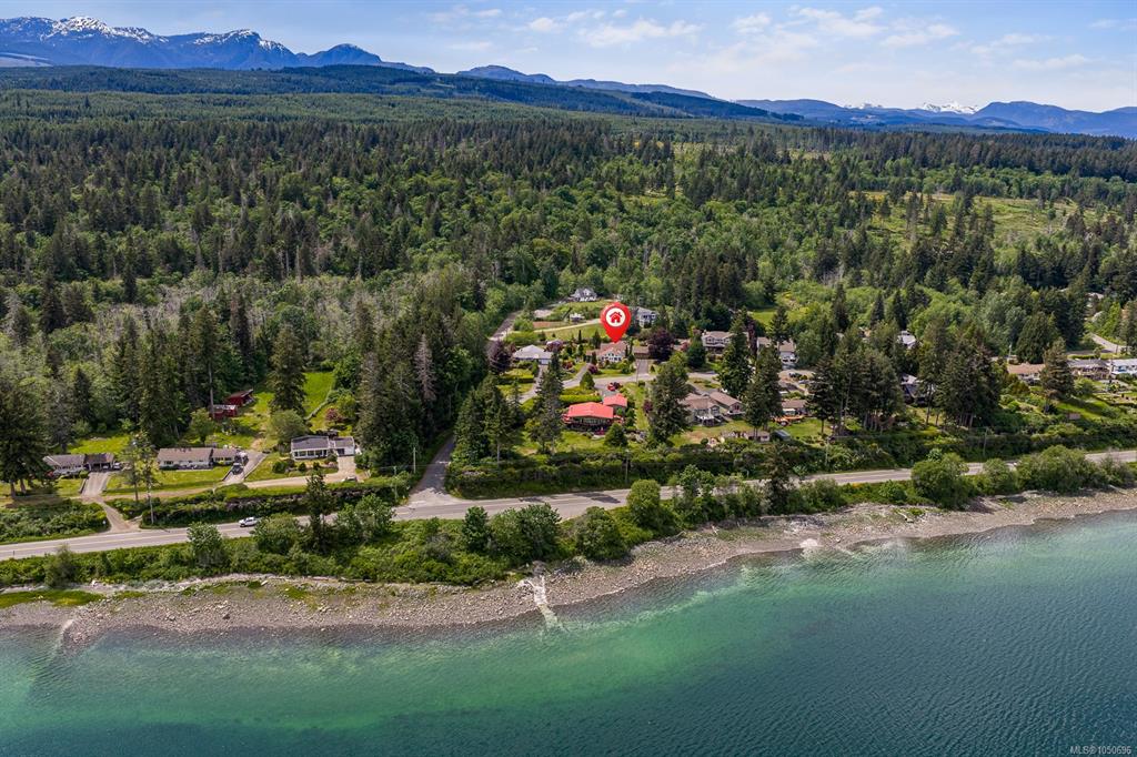 Third View of 5989 Garvin Rd, Union Bay, BC, V0R 3B0