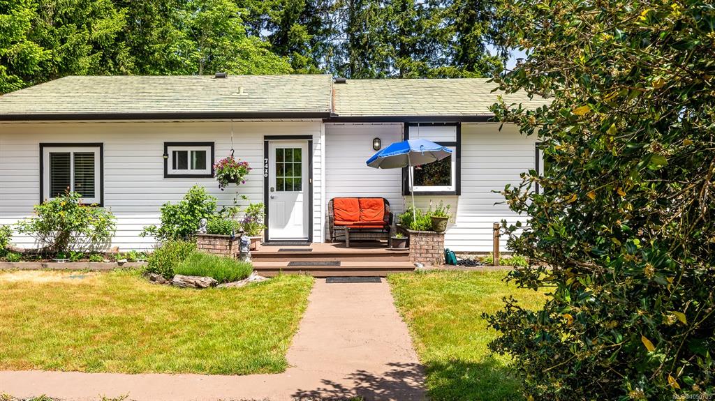 Second View of 7410 Yake Rd, Fanny Bay, BC, V0R 1W0