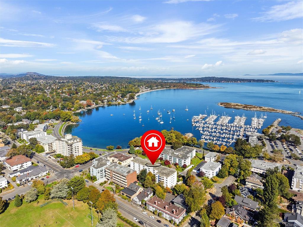 Fourth View of 1148 Goodwin St, Goodwin Manor, Oak Bay, BC, V8S 5H2