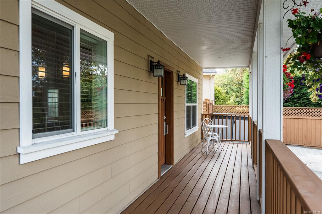 Fifth View of 3919 Blenkinsop Rd, Saanich, BC, V8P 3P4
