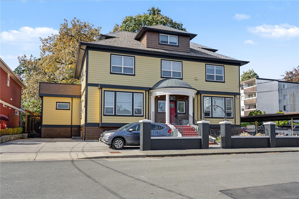 Second View of 1064 Beverley Pl, Victoria, BC, V8S 3Z8