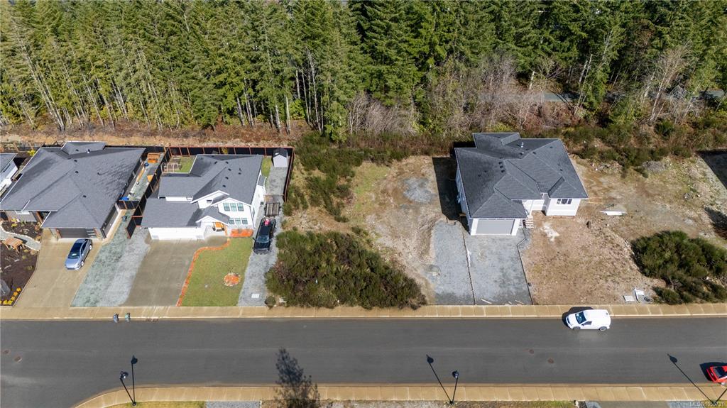 Third View of 145 Edgewood Dr, Lake Cowichan, BC, V0R 2G0